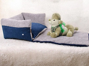 Reversible dog bed with cozy blanket, machine washable, ideal for dogs and cats