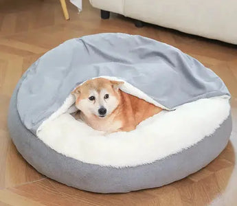 Choosing the Perfect Large Hooded Dog Bed: Comfort for Your Pup 