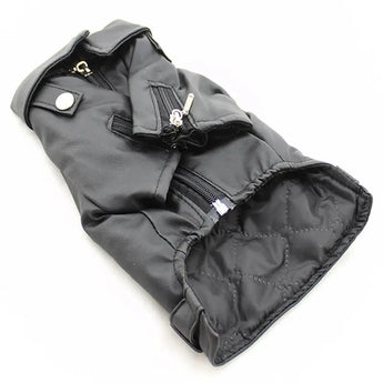 Premium dog jacket in American-style design, perfect for cold weather protection and trendy looks