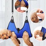 Pet restraint grooming bag for dogs and cats to assist with nail trimming and cleaning.